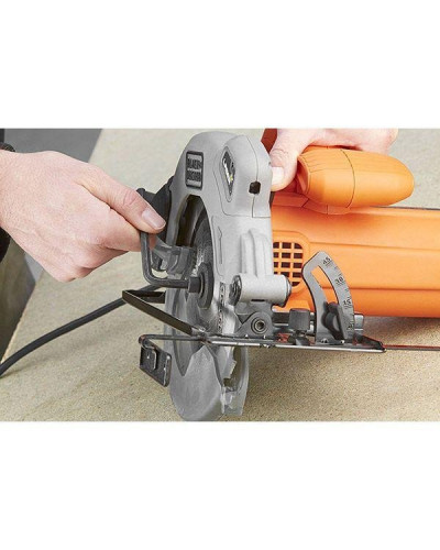 Дискова пилка Black+Decker CS1250L