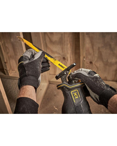 Шабельна пила DeWALT DCS382N