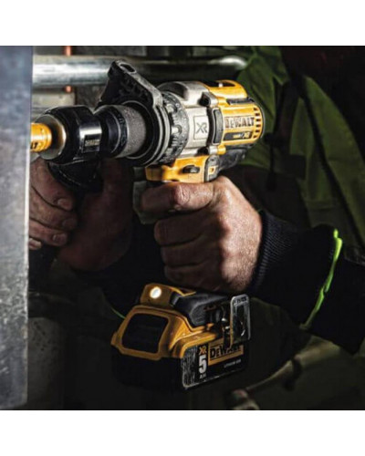 Шурупокрут DeWALT DCD996NT