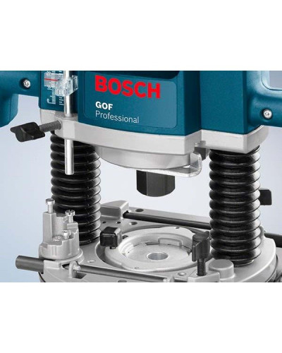 Фрезер Bosch GOF 130 (06016B7000)