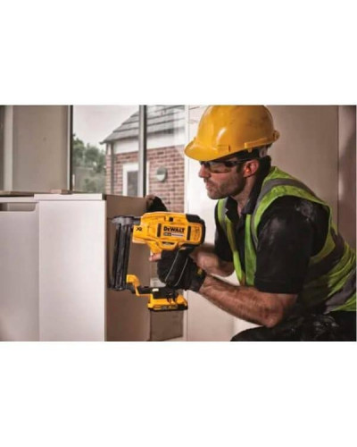 Цвяховбивач DeWALT DCN681D2