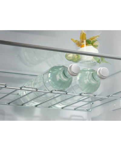 Холодильник с морозильной камерой Electrolux KNP7TE75S