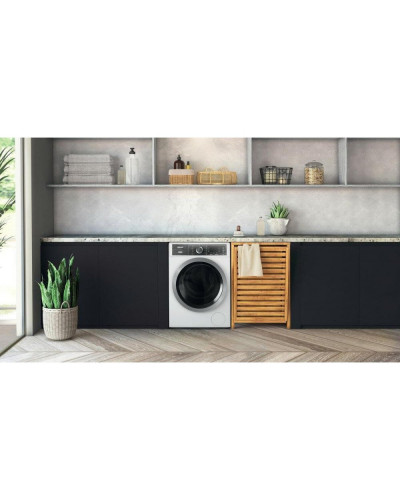 Пральна машина автоматична Hotpoint-Ariston H8 W946WB