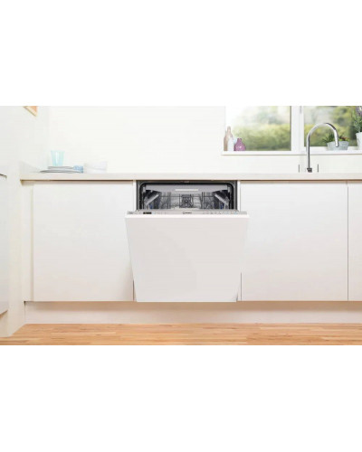 Посудомийна машина Indesit DIO3T131AFE