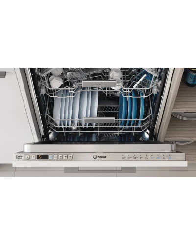 Посудомийна машина Indesit DIO3T131AFE