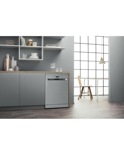 Посудомийна машина Hotpoint-Ariston HFC 3C26 F X