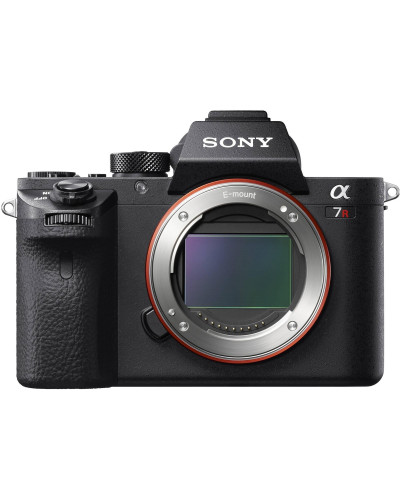 бездзеркальний фотоапарат Sony Alpha A7R III body (ILCE7RM3)