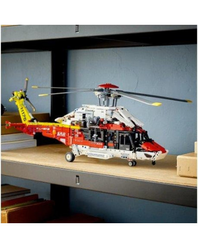 Блоковый конструктор LEGO Спасательный вертолет Airbus H175 (42145)