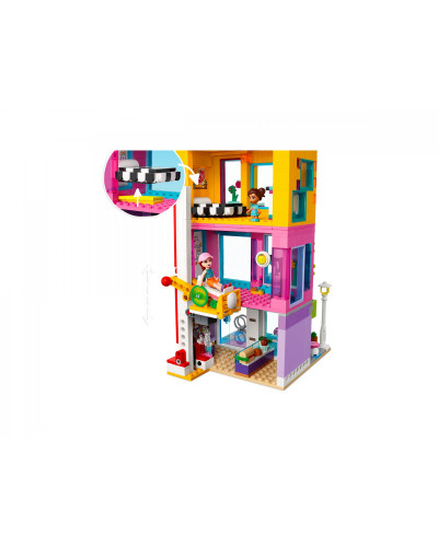 Блоковий конструктор LEGO Friends Большой дом на главной улице (41704)