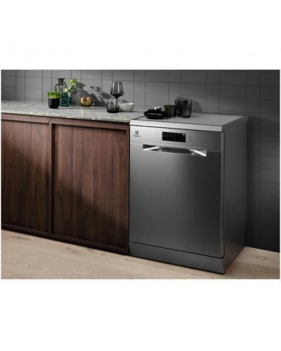 Посудомийна машина Electrolux ESS47301SX