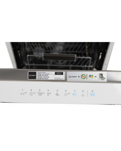 Посудомийна машина Indesit DSFO 3T224 C