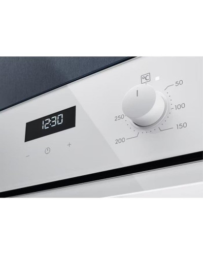 Духовка электрическая Electrolux EOF5F50BV