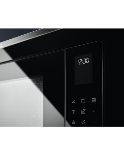 Мікрохвильовка з грилем Electrolux LMS4253TMX