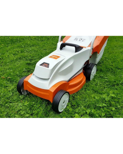 Газонокосарка акумуляторна STIHL RMA 235 Compact Set (63112000011)