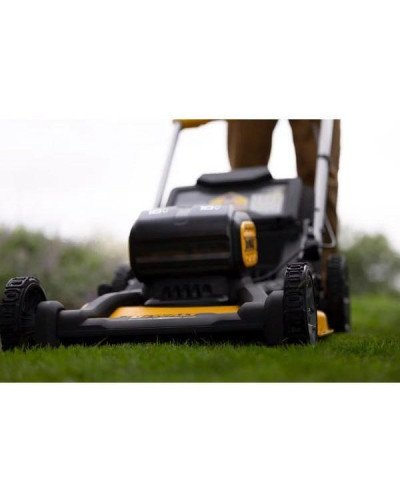 Газонокосилка аккумуляторная DeWALT DCMWSP156N