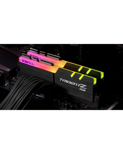 Пам'ять для настільних комп'ютерів G.Skill 32 GB (2x16GB) DDR4 4400 MHz Trident Z (F4-4400C19D-32GTZR)