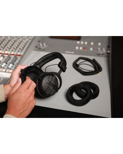 Навушники без мікрофону Beyerdynamic DT 1990 PRO MKII Black (531070/1000303)