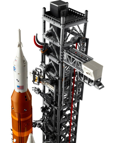 Блоковий конструктор LEGO Icons Система космічного запуску НАСА Артеміда (10341)