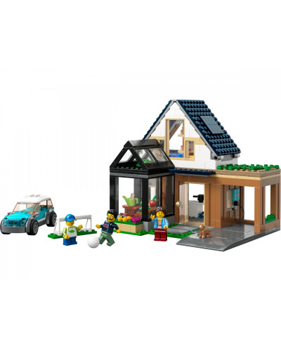 Блоковий конструктор LEGO City Сімейний будинок й електромобіль (60398)