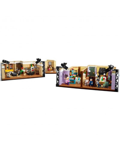 Блоковий конструктор LEGO Апартаменти Friends (10292)