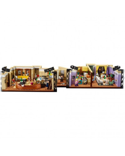 Блоковий конструктор LEGO Апартаменти Friends (10292)