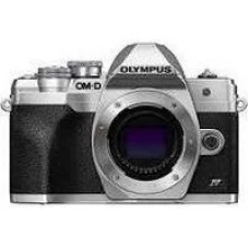 бездзеркальний фотоапарат Olympus OM-D E-M10 Mark IV Body Silver