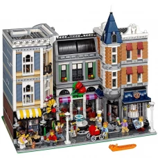 Блоковий конструктор LEGO Creator Городская площадь (10255)