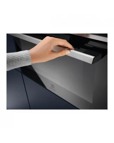 Микроволновка с грилем Electrolux EVM6E46X